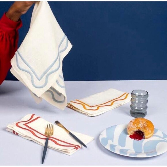 Misette ColorBlock Embroidered Linen Napkin Set Of 4 In Rust 20”x20” New - Picture 7 of 7